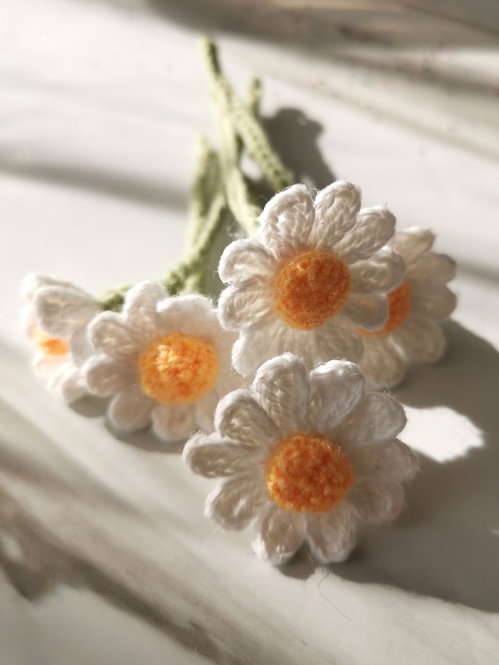 Crochet Pattern – DAISY mini bouquet - Floral Crochet